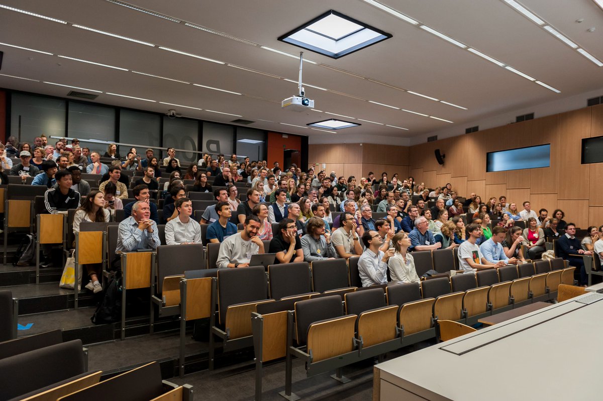 idoubt's tweet image. Seeing myself in these photos is like reliving #CLIN33 all over again📷. Thanks to the talented photographer for capturing these priceless moments.✨