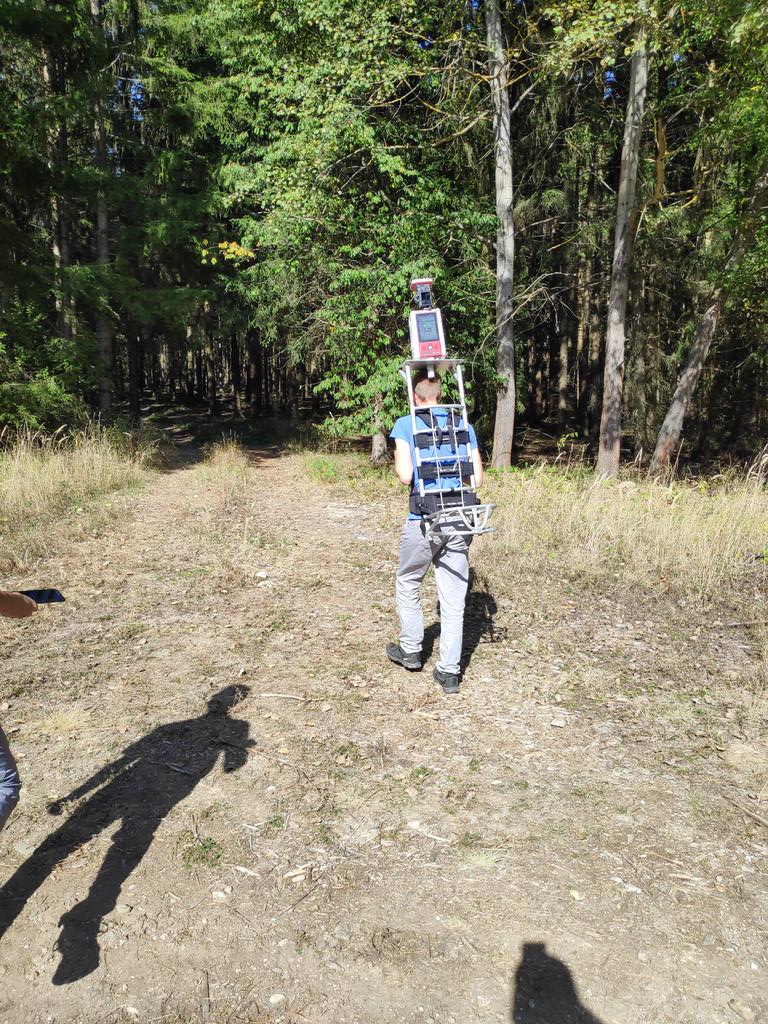 photo_TUW's tweet photo. Today we were in the forest testing our new @RIEGL laserscanner and other equipment. Also we were taking lots of in-situ measurements of various tree parameters. Stay tuned for some nice results ✨🌲🔴 https://t.co/jtnqiid26R