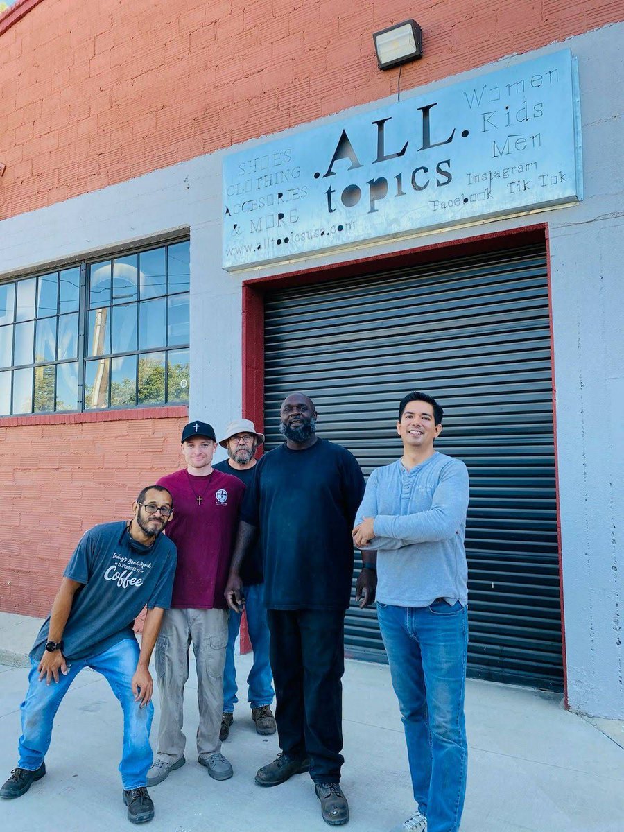 vrmhope's tweet photo. The Mission was blessed with a donation of over 3,500 brand new shoes by “All Topics” located in downtown Visalia! 👏🏼 These shoes will be used for the men and women in our Life Change Recovery Program, our guests and residents, and in our stores which help fund the programs. https://t.co/bQul0c9nKa