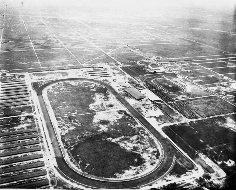 AmWager's tweet photo. IT'S TRIVIA TUESDAY
Can you name this track? Like our post, repost our post and we will randonly pick a winner with the correct answer tomorrow morning. Winner will receive a mystery prize, good luck! #triviatuesday #whereisthat #doyaknow https://t.co/P4lPynUh6X