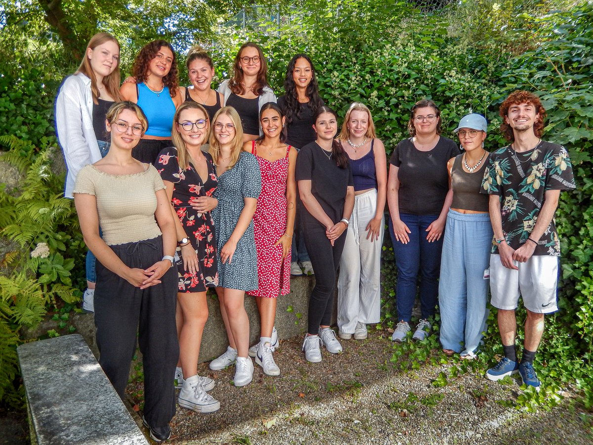 Herzlich willkommen am Kinderspital Zürich: Vor wenigen Tagen haben unsere Nachwuchs-Profis ihre Ausbildung zur diplomierten Pflegefachperson HF begonnen. Wir wünschen ihnen viel Erfolg und danken für ihr Engagement für unsere jungen Patientinnen und Patienten. 🤩