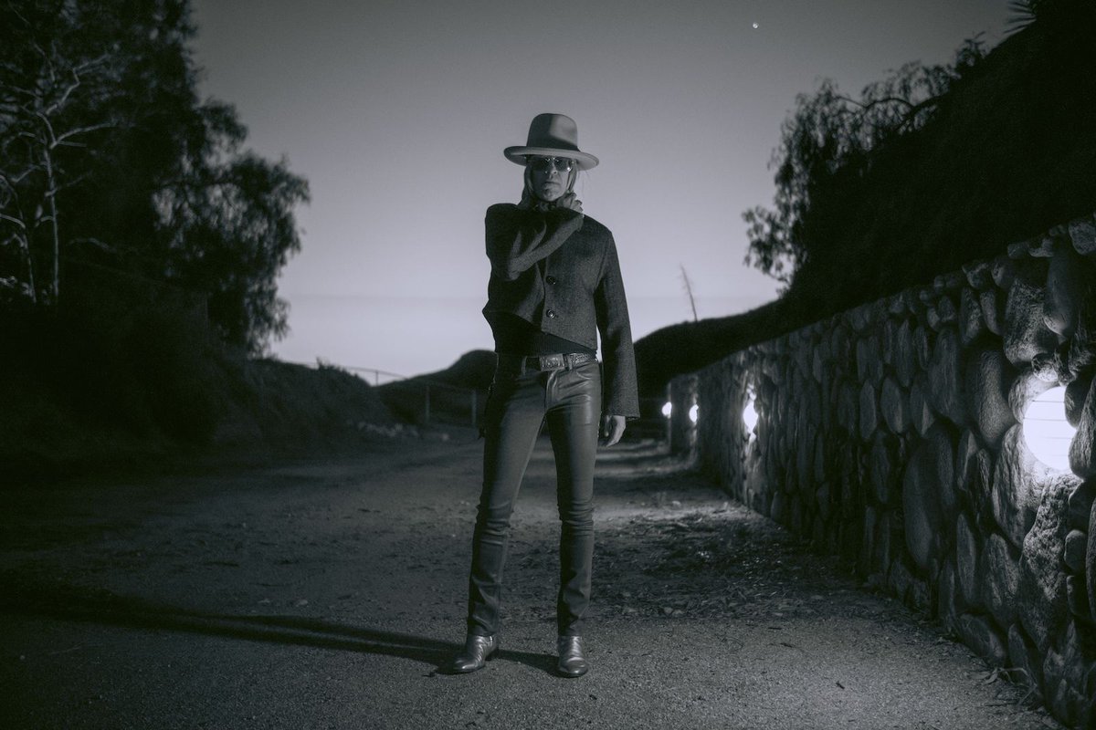 Watch David Eugene Edwards' (Wovenhand) video for "The Cuckoo" off his newly-released debut solo album brooklynvegan.com/david-eugene-e…