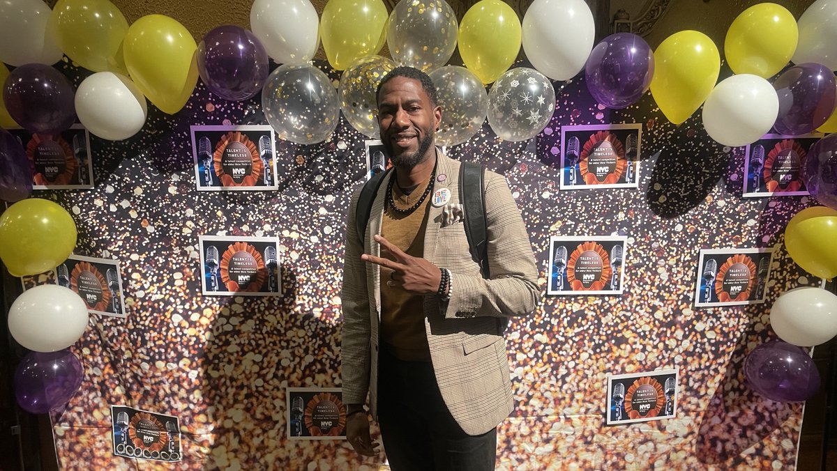 nycpa's tweet photo. Talent is timeless, and rhythm knows no age!
The Public Advocate proudly cheered on his Mom and her fellow performers in the Abe Stark Steel Pan Band at the #TalentIsTimeless Grand Finale.
This @NYCAging series is a fun, meaningful way to honor the artistry of NYC's seniors! https://t.co/QBjZ8ZH4ns