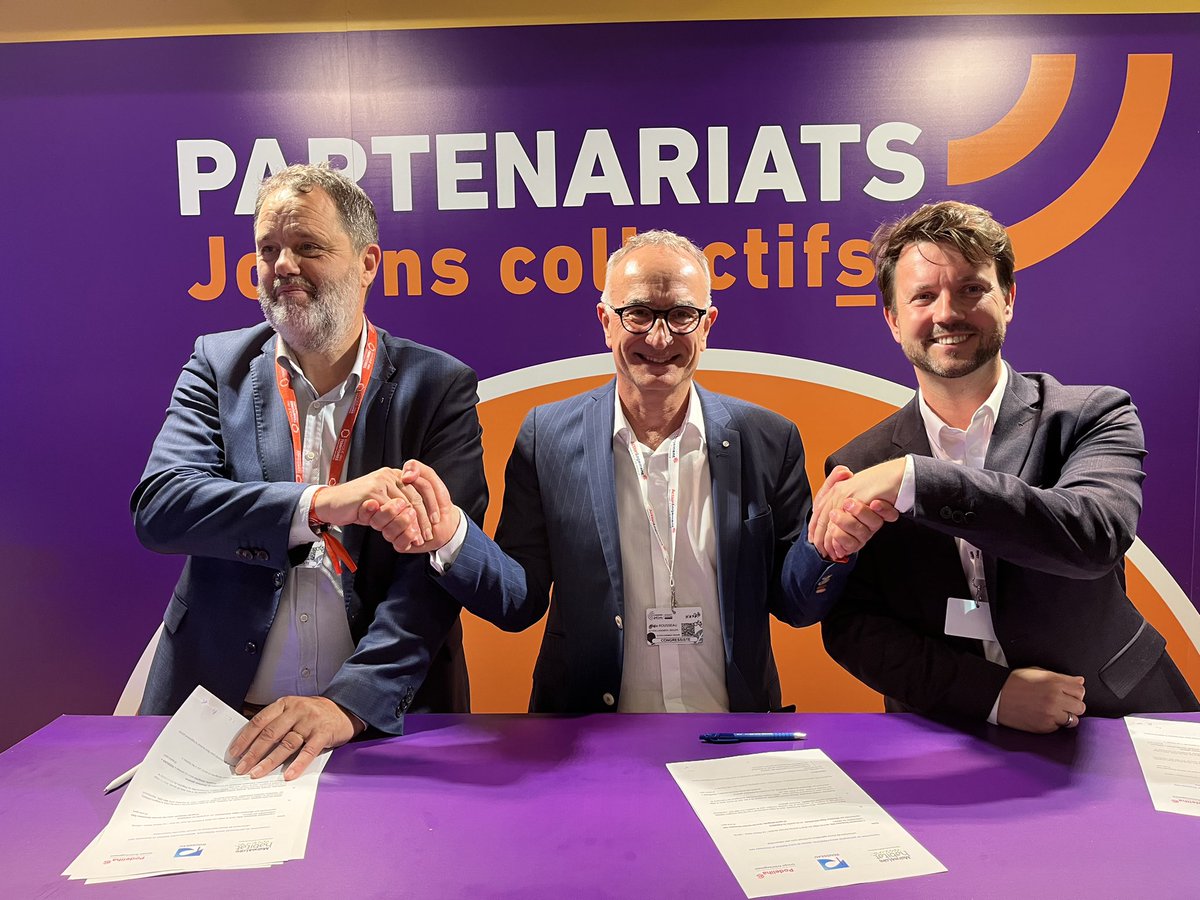 | 𝗣𝗼𝗱𝗲𝗹𝗶𝗵𝗮 𝗟𝗶𝘃𝗲 🔴 |
1ère convention de #partenariat du #CongrèsHLM signée avec <a href="/MeldomysGroupe/">Meldomys Groupe</a> et Rousseau Construction en faveur de la #construction #horssite.
Objectif : construire 480 logements individuels industrialisés sur 4 ans (160 pour MLH/320 pour Podeliha).