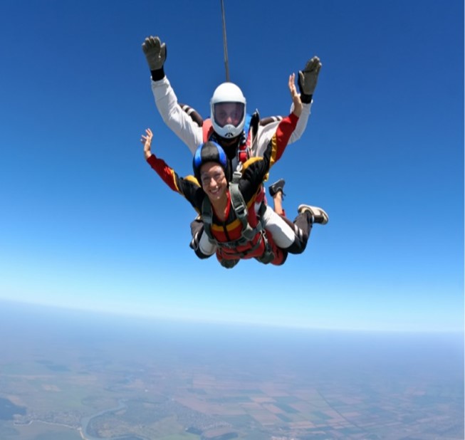 NNHospCharity's tweet photo. 🛩️Best of luck to Rebecca Prior, one of the Stroke and Neurosciences Physiotherapy assistants @nnuh   taking part in a skydive to raise money for our Neurosciences department. Bex has never been good with heights, so jumping from 13,000ft  will be a challenge! Find out more👇 https://t.co/EaKikHAOdq