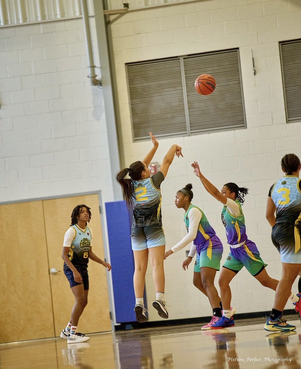 LayMahani tweet media