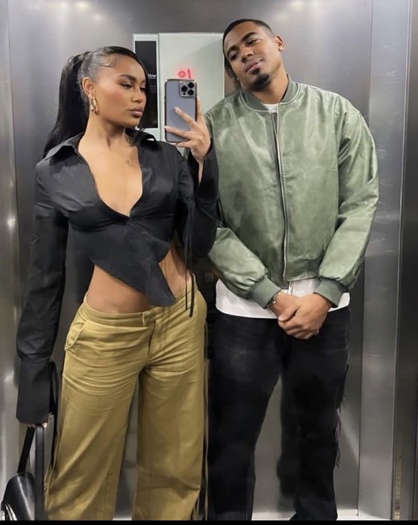 smdiaries_'s tweet photo. This is who should have won but y'all are not ready for that conversation #loveisland https://t.co/xc8bzh0Rya