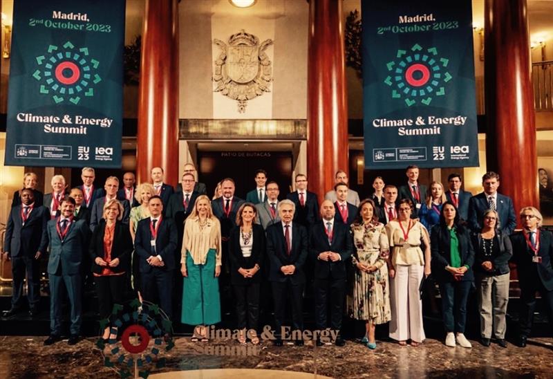 The best and the brightest of my <a href="/IEA/">International Energy Agency</a> and global colleagues in Madrid. We are committed to keeping our climate goals on track <a href="/Teresaribera/">Teresa Ribera</a> <a href="/fbirol/">Fatih Birol</a>  <a href="/EspenBarthEide/">Espen Barth Eide</a>  <a href="/mitecogob/">Transición Ecológica y Reto Demográfico</a> <a href="/ASdoukou/">Alexandra Sdoukou</a>  <a href="/NielsKastelein/">Niels Kastelein</a>