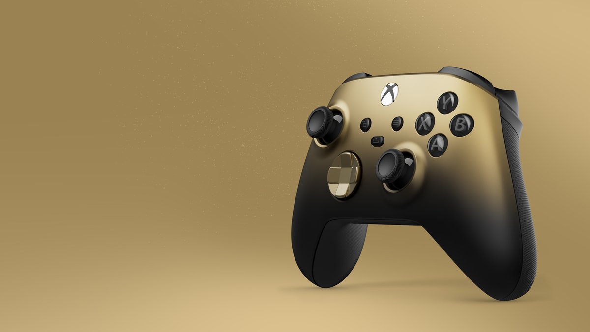 xonebros's tweet photo. 🔥 The Xbox Gold Shadow Controller! I NEED it in my life! Gold-to-black finish? Yes Please! Shut up and take my money! 💎🎮 #Xbox #GoldShadow #MustHave https://t.co/8cz4YfMLTd