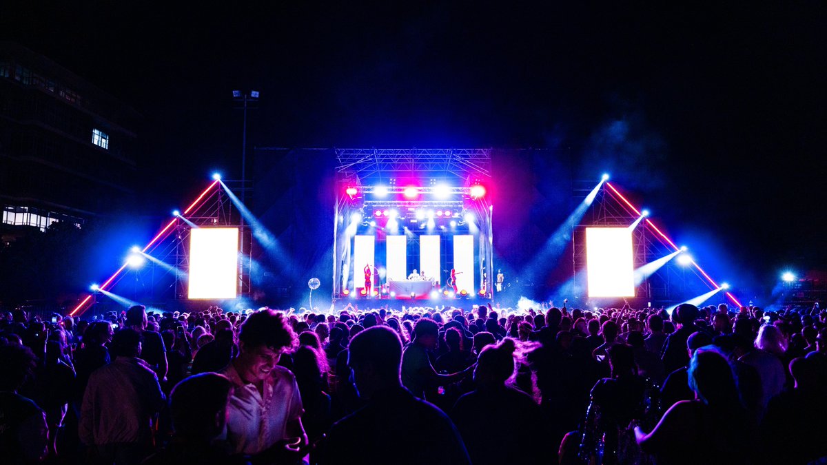 The countdown to New Year's Eve has just become more exciting in South Africa as internationally acclaimed rapper G-Eazy prepares to make his debut performance in the country.
capetownetc.com/events/g-eazy-…