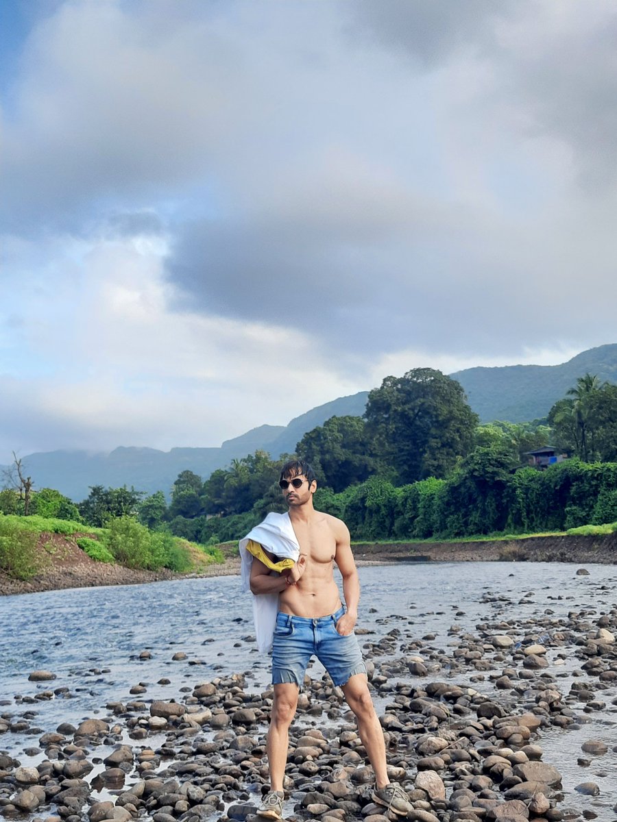 sannjjoy's tweet photo. मुं. पोस्ट खडी ओझरे,Konkan
#konkan #ozare #ratnagiri #river #skyporn #naturelovers #konkancha_nisarga #konkan_ig #sixpackabsindia #kalawati  #fitnessmodel #indianactor #menofindia #marathicelebrity #marathidhamaal #marathistars #sixpackabs #starpravah #workoutmotivation #fitindia https://t.co/QoogvSocbD