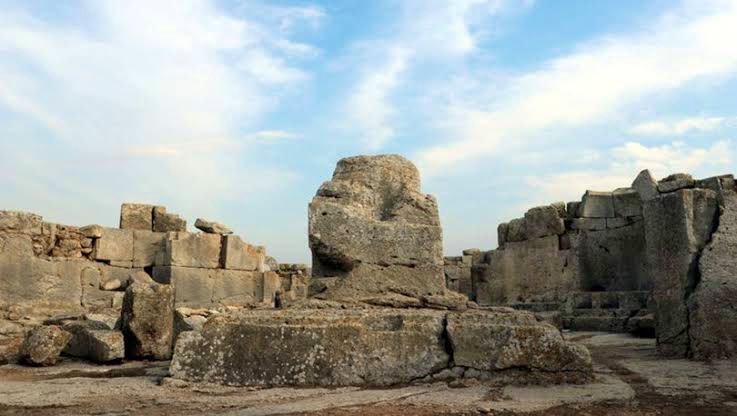 SamandagTV's tweet photo. 📍St.Simon Manastırı: Eski Terk-i Dünya tarikatından St Simonun 40 yıl bir taşta oturduğu yer olarak bilinir.

Samandağ / Yeşilyazı

#Hatay #Antakya #Samandağ https://t.co/Bjh1A8TsaC