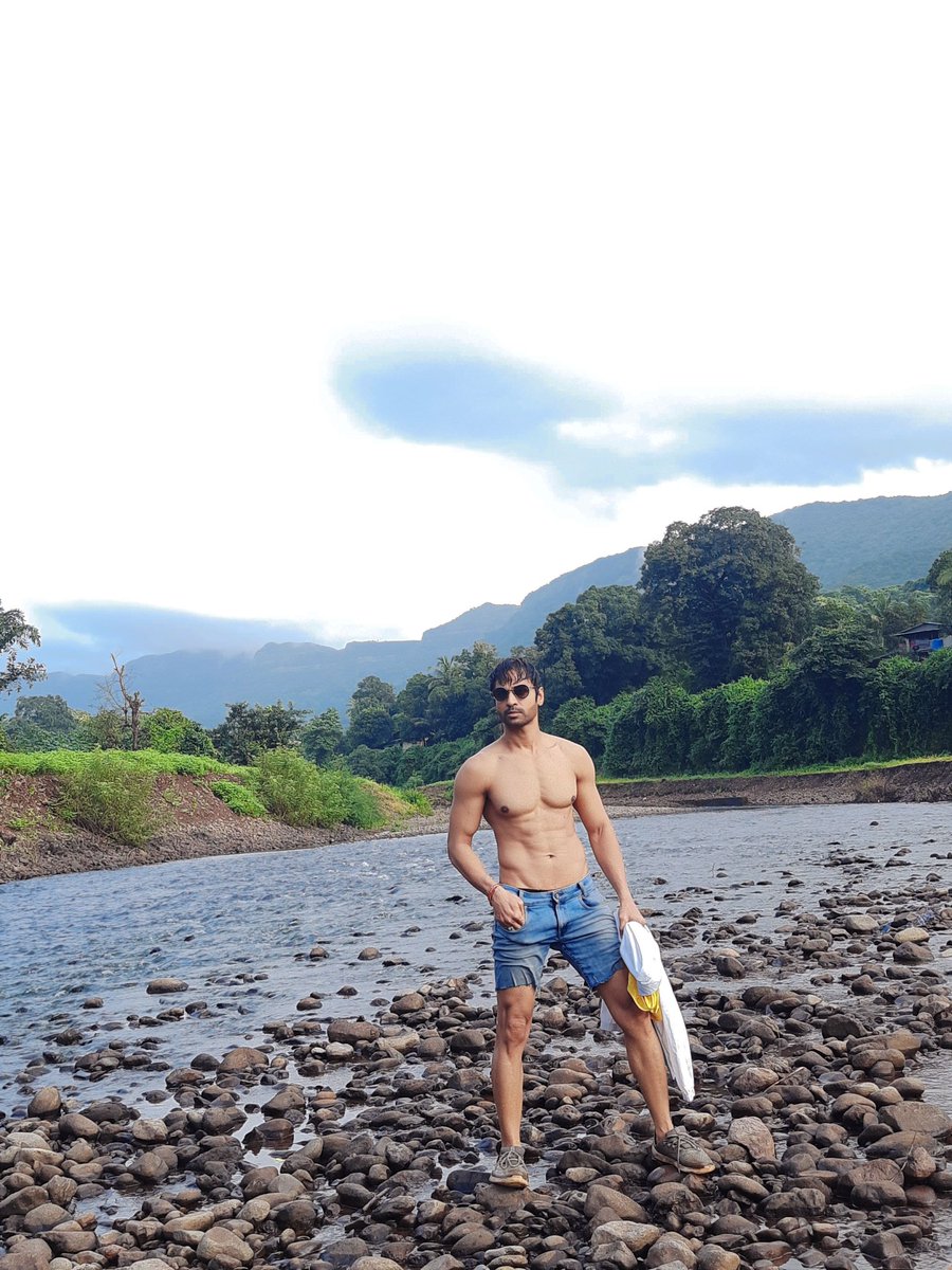 sannjjoy's tweet photo. मुं. पोस्ट खडी ओझरे,Konkan
#konkan #ozare #ratnagiri #river #skyporn #naturelovers #konkancha_nisarga #konkan_ig #sixpackabsindia #kalawati  #fitnessmodel #indianactor #menofindia #marathicelebrity #marathidhamaal #marathistars #sixpackabs #starpravah #workoutmotivation #fitindia https://t.co/QoogvSocbD