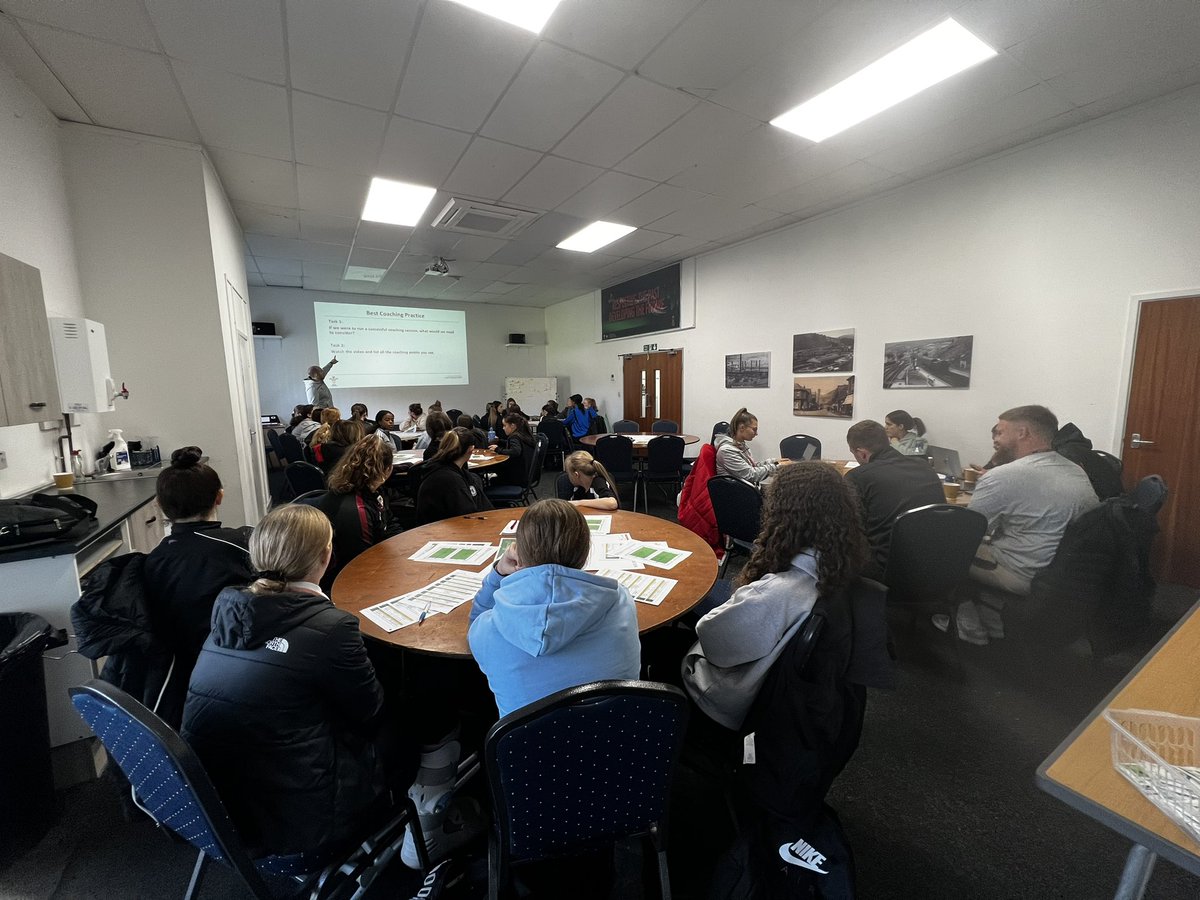 AshleighJones12's tweet image. 30 new girls trained as rugby leaders today. Great group that we’re enthusiastic and keen to learn! Huge thanks to our hub officers and @ClarkeWRUEdu for delivering. Can’t wait to see some of these in action on Thursday! 

@WRU_Community #GirlsInRugby