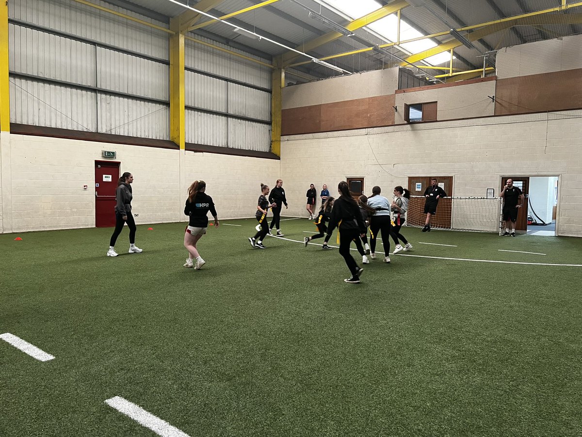 AshleighJones12's tweet image. 30 new girls trained as rugby leaders today. Great group that we’re enthusiastic and keen to learn! Huge thanks to our hub officers and @ClarkeWRUEdu for delivering. Can’t wait to see some of these in action on Thursday! 

@WRU_Community #GirlsInRugby