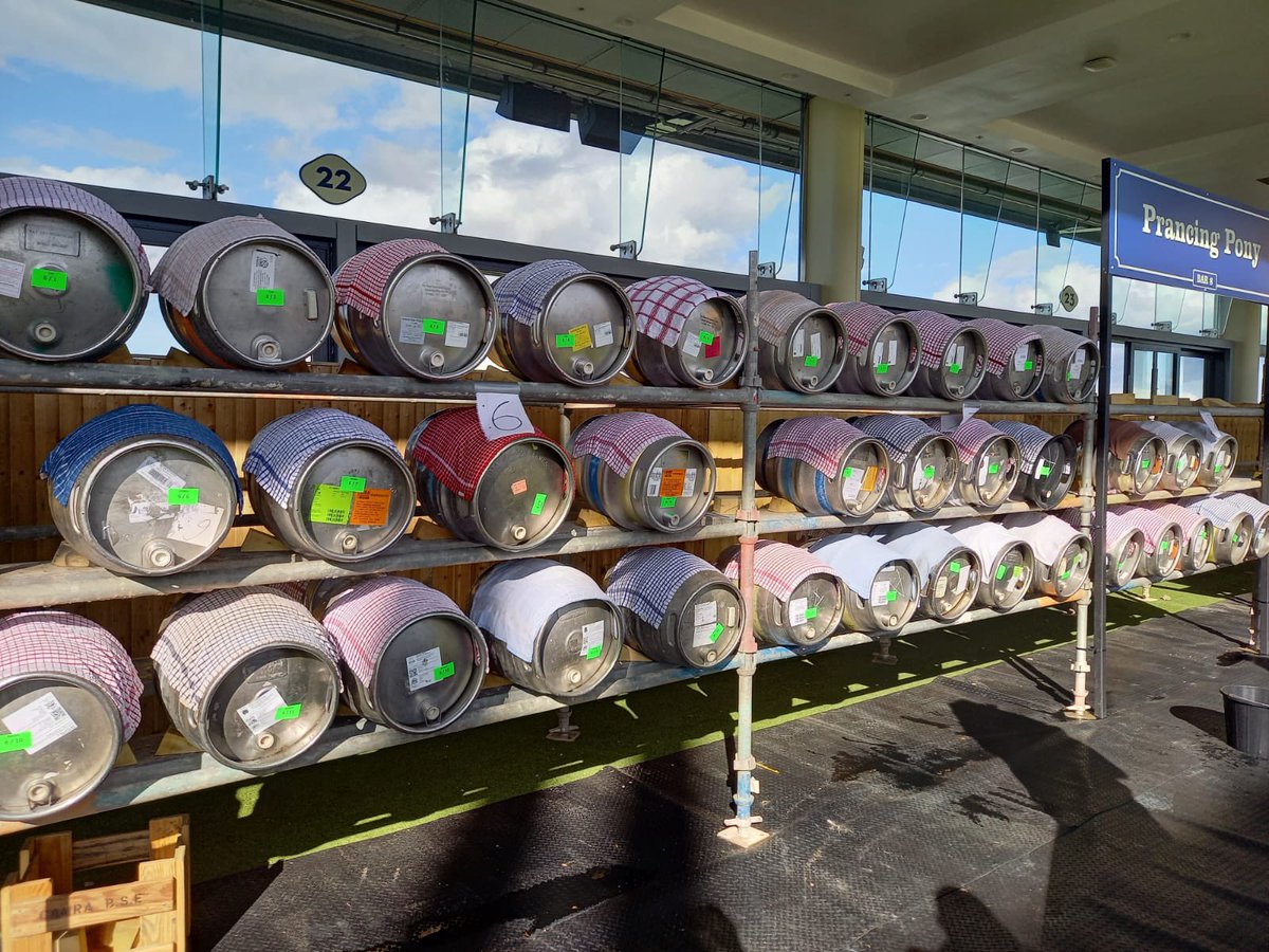 Ascot_Beer_Fest's tweet image. Setup for the festival is coming along nicely! Additionally the beer and cider lists are now live on the festival website.  ascotbeerfest.org.uk (printable version of this to follow in a couple of days).