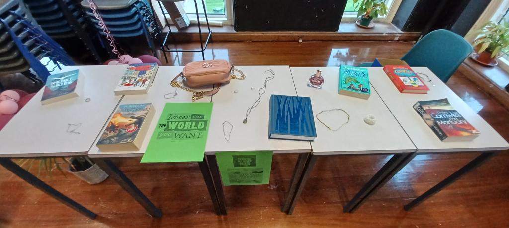 CavanLoreto's tweet photo. 2nd year students opened their pop-up swop shop today. Students have been learning about alternatives to fast fashion and how they can shop more sustainably!  Well done to everybody involved. https://t.co/k799KK3NM1