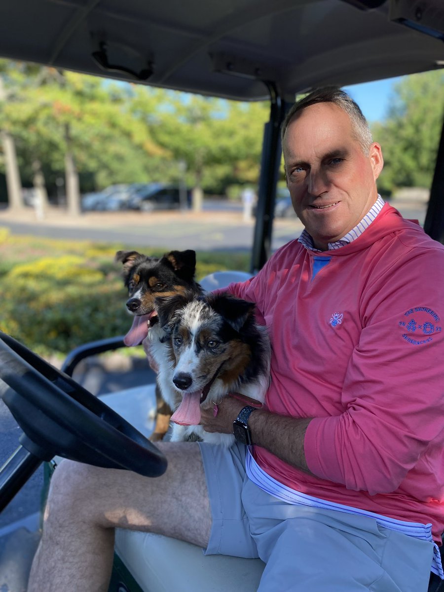 CFgolfclub's tweet photo. Finley and Buster are living their best lives every time they come to Conway. Chasing geese tops their list. @cfgolfpro #golfcoursedogs‼️ #dogsofinstagram https://t.co/B024ACW5Cv