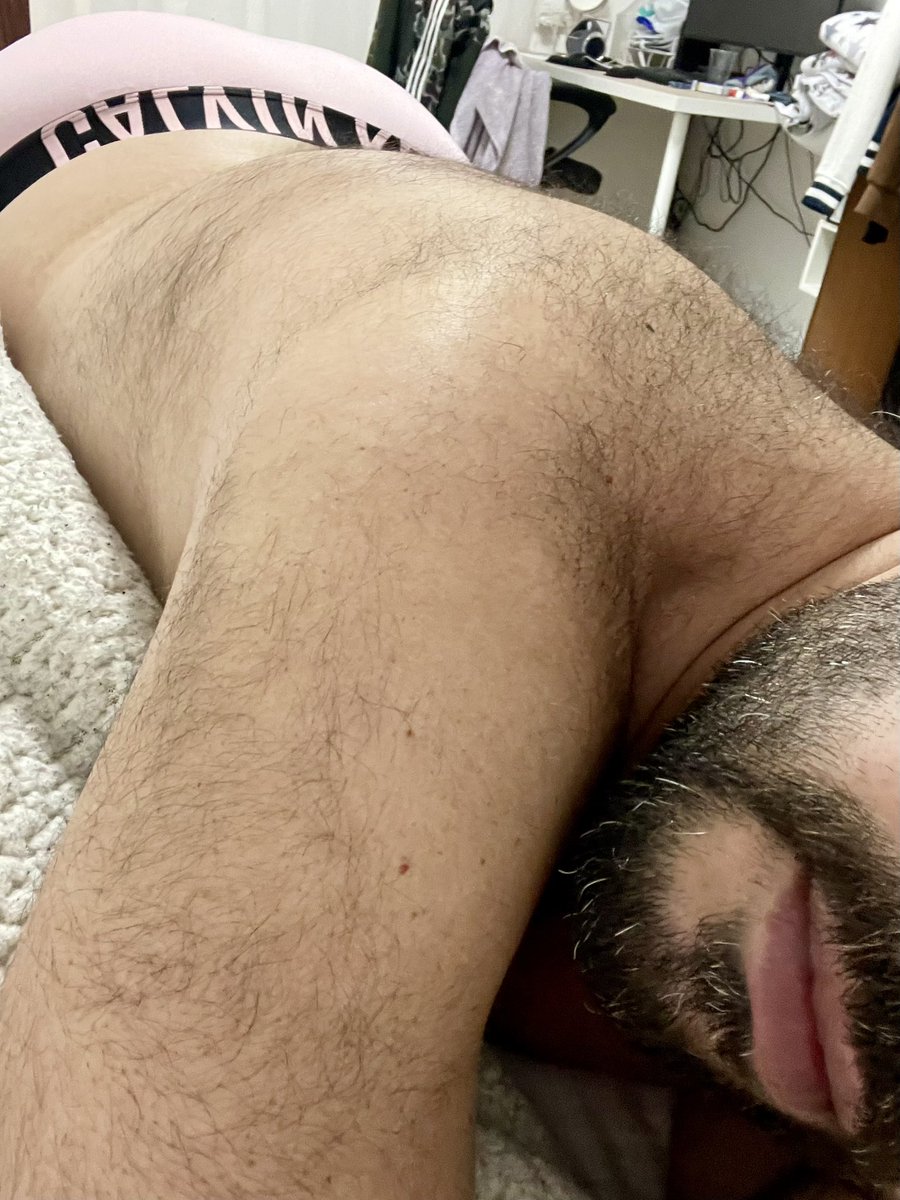 bottomforyou36's tweet photo. איפה מוצאים אקטיבי רציני להערב?🌭😈 https://t.co/SErcgQ9hur