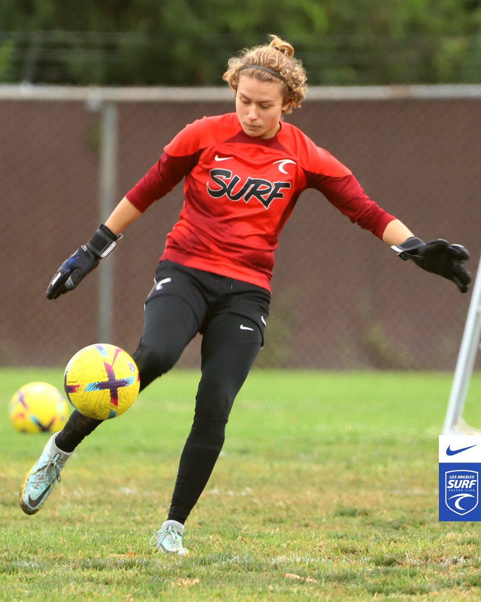 LASurfSoccer's tweet image. Go ahead and SPRINKLE THEM with Your Flowers today and let’s take this TUESDAY at it’s Most TOTALLY TUBULAR LEVEL 🌊🏄‍♀️

HAPPY #TUESDAYTEAM SURF NATION ‼️🙌🎉🎊