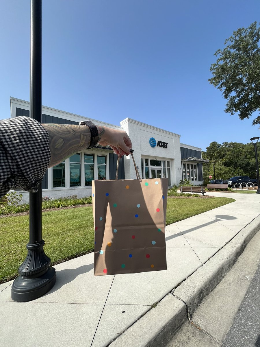 Samantha Baker☀️ tweet media