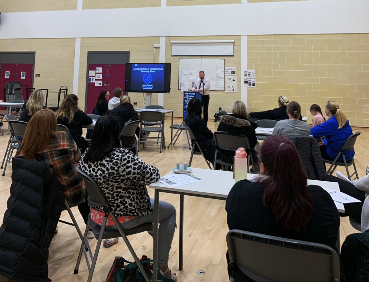 ashfield_girls's tweet photo. Our 'Literacy and Numeracy: Home' event took place last week for Year 8 parents, equipping and empowering them in strategies to use to support these two important areas of learning at home. #MakingWordsWork #MakingNumbersCount https://t.co/WQelfheJvw