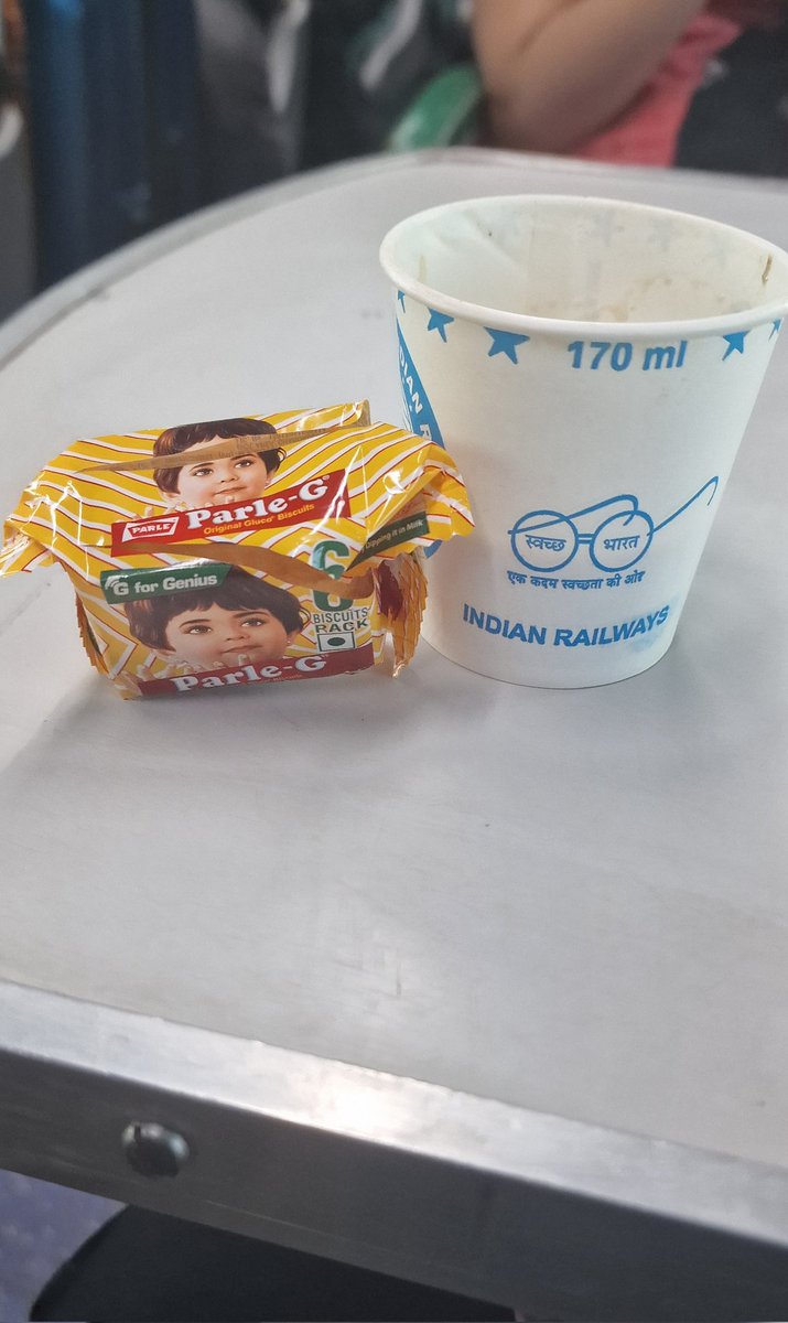 After three weeks in Rajasthan, on the 0600 Jaipur-Delhi train and on to the airport. Breakfast of champions from the 'at seat trolley service'