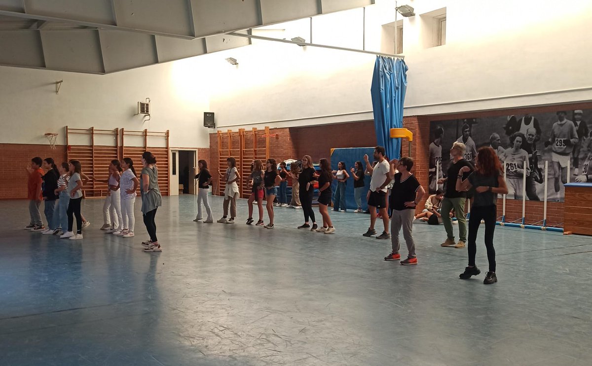 INS Miquel Martí i Pol tweet media