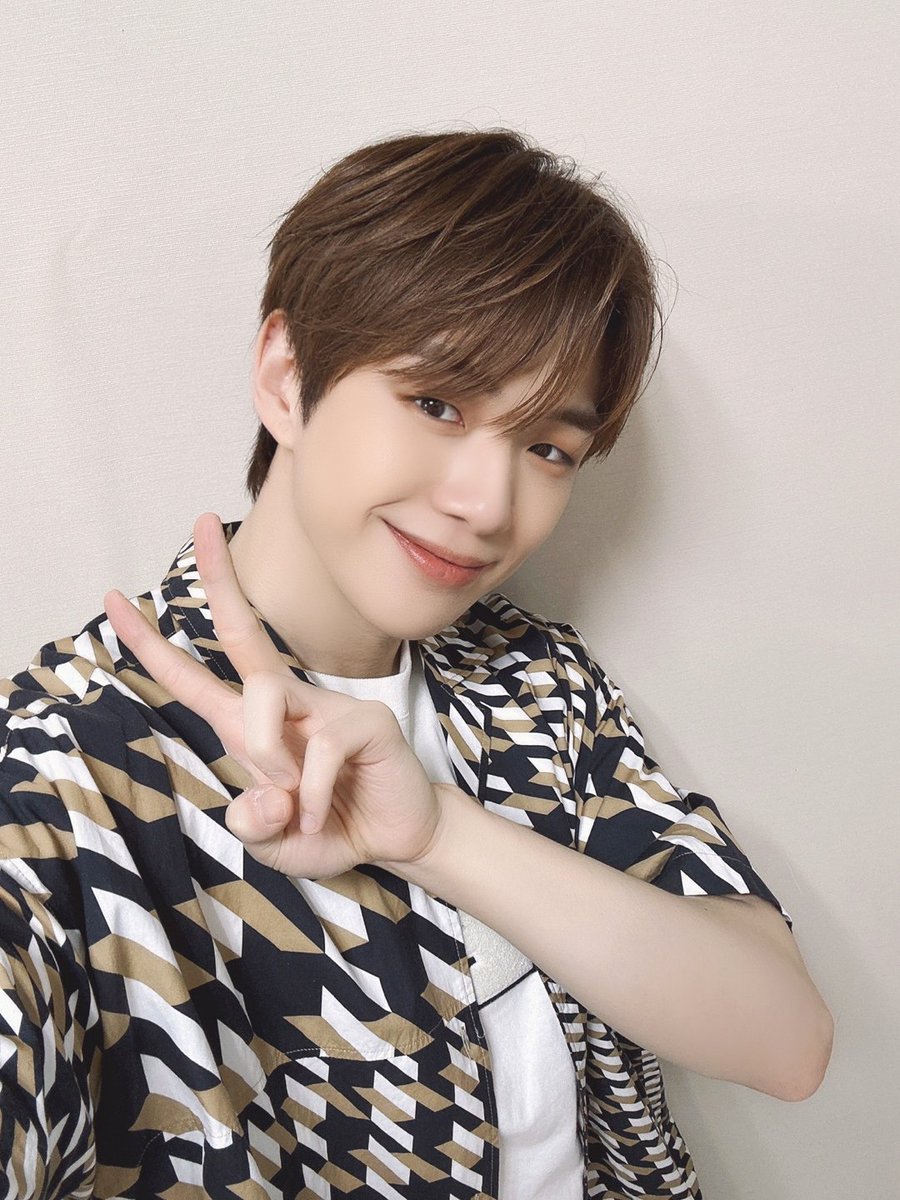 강다니엘 KANGDANIEL tweet media