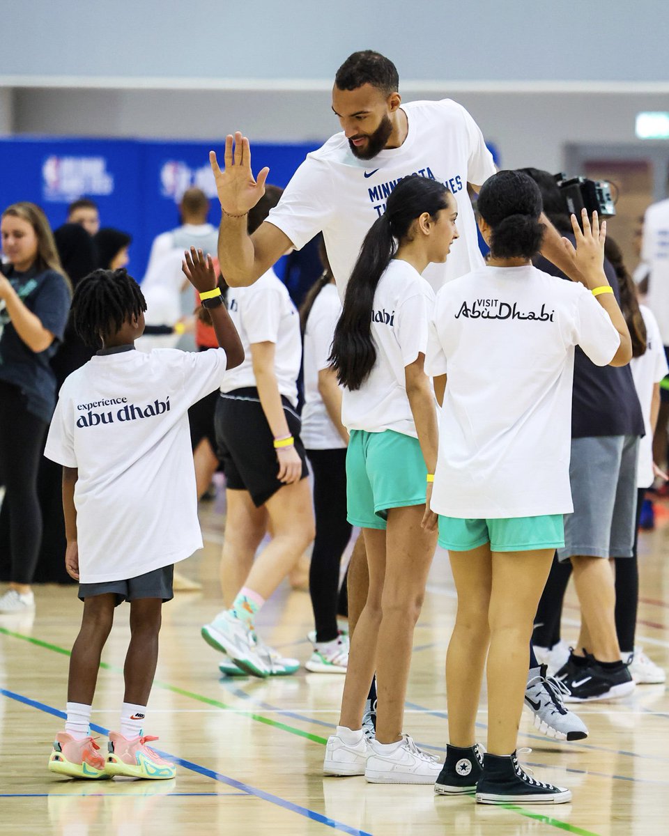 Rudy had the pleasure of sharing a moment with kids in Abu Dhabi today as part of the 2023 NBA Global Games 💙