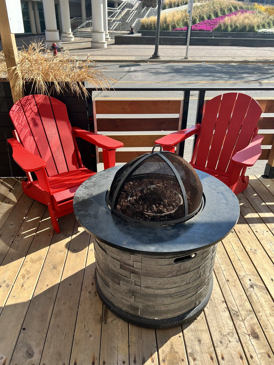 danicalimom's tweet photo. Why are we not all Canadians by now?!?! 
Not only are they nicer, you can smoke a joint on the sidewalk of your hotel at these cute fire pit &amp; lounge chair stations. 😍 https://t.co/JLEW8awCY4