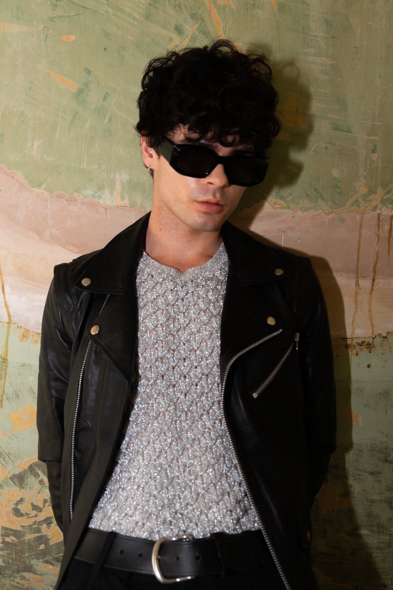 Muubaa's tweet image. BACKSTAGE at the DE/RE by MUUBAA catwalk &amp;amp; launch 🕶️⚡️🔦

PART 1/2

📸 Serena Falzarano