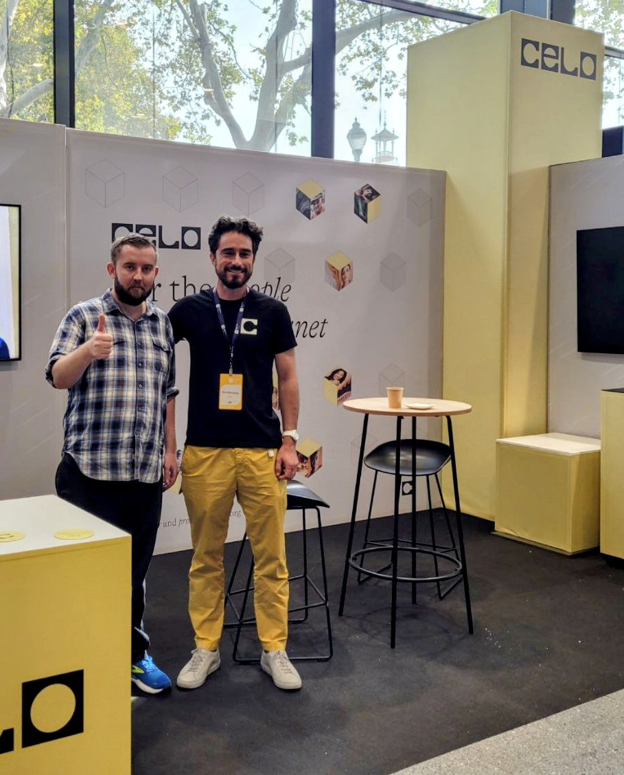 RegenRene's tweet photo. Great time at #SmartCon2023 - good to catch up with @SergeyNazarov and @chainlink team as well as many @CeloOrg ecosystem partners irl https://t.co/gBNyax0ZSu