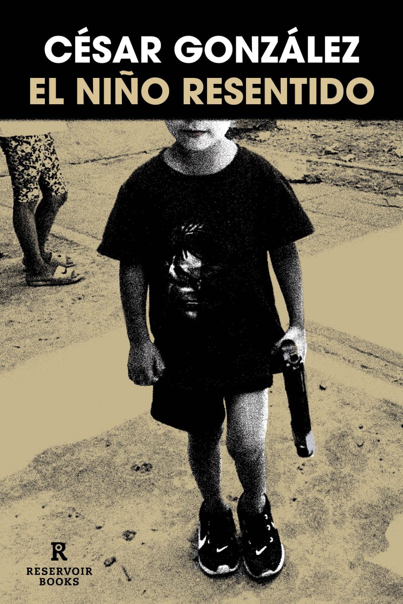 Es un inmenso placer anunciarles que he publicado un nuevo libro, una especie de novela autobiográfica que abarca determinados momentos de mi infancia y adolescencia. Editado por <a href="/penguinlibrosar/">Penguin Argentina</a>  
Se agradece difusión.