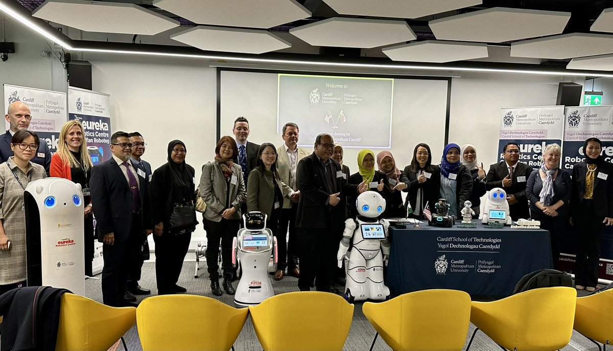Today, representatives from seven prestigious Malaysian universities visited us to strengthen the connection between academic institutions in Malaysia and Wales.
 
The visit focused on expanding the international research network with the goal of promoting academic excellence.