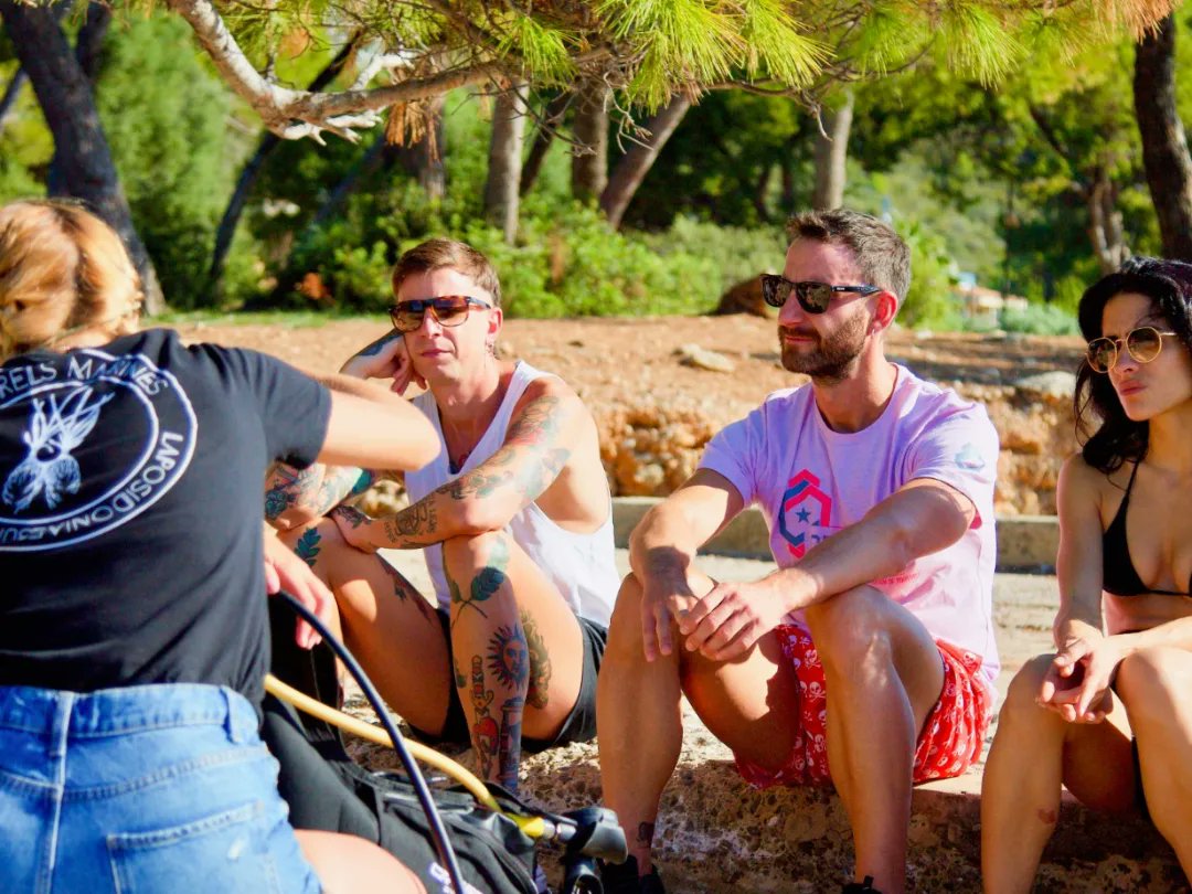 Fundación Ochotumbao (@fund_ochotumbao) on Twitter photo ¡Visitamos el proyecto de reforestación marina con el que colaboramos en #Mallorca! 🧡
Nuestro cofundador <a href="/DANIROVIRA/">Dani Rovira</a> y nuestro gerente <a href="/d10solano/">Dani Solano</a> han conocido este finde la estación de replantación de posidonia de <a href="/ArrelsMarines/">Arrels Marines</a> en Alcanada (Alcúdia) 📍 ¡Visitamos el proyecto de reforestación marina con el que colaboramos en #Mallorca! 🧡
Nuestro cofundador <a href="/DANIROVIRA/">Dani Rovira</a> y nuestro gerente <a href="/d10solano/">Dani Solano</a> han conocido este finde la estación de replantación de posidonia de <a href="/ArrelsMarines/">Arrels Marines</a> en Alcanada (Alcúdia) 📍