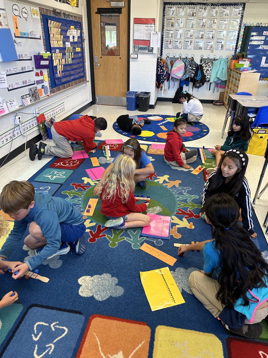 sharonsmallwo6's tweet image. Math Centers Today ⁦⁦@rbpsEAGLES⁩