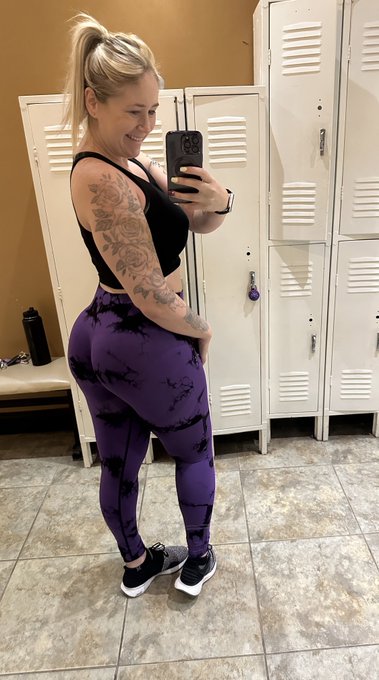 Gym time 🏋️&zwj;♀️ https://t.co/DtA04L0eOE