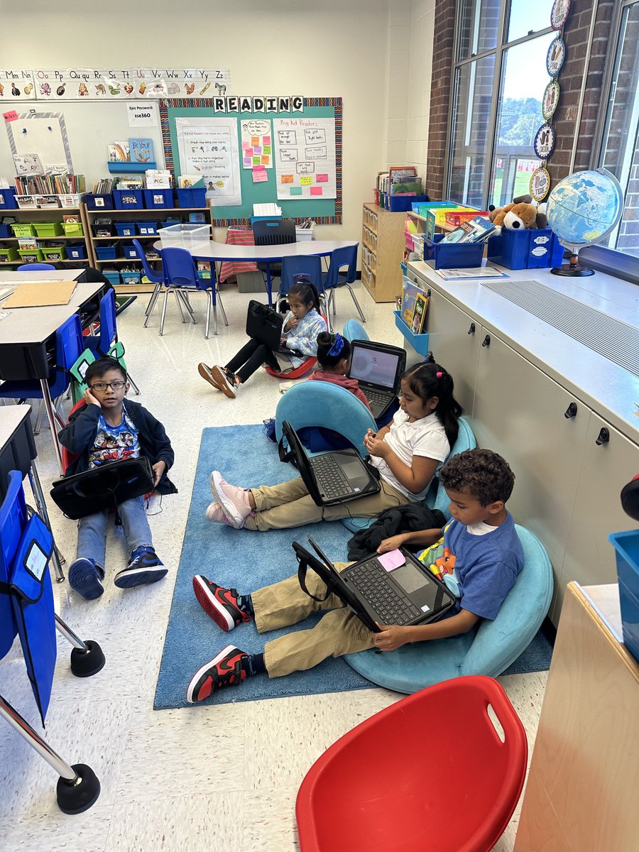 sharonsmallwo6's tweet image. Math Centers Today ⁦⁦@rbpsEAGLES⁩