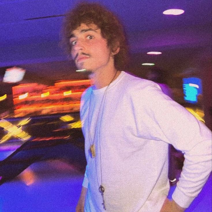 happy bfs day🫶🏻🫶🏻 i love u forever and always <a href="/ZlGGDNVN/">ziggy</a>