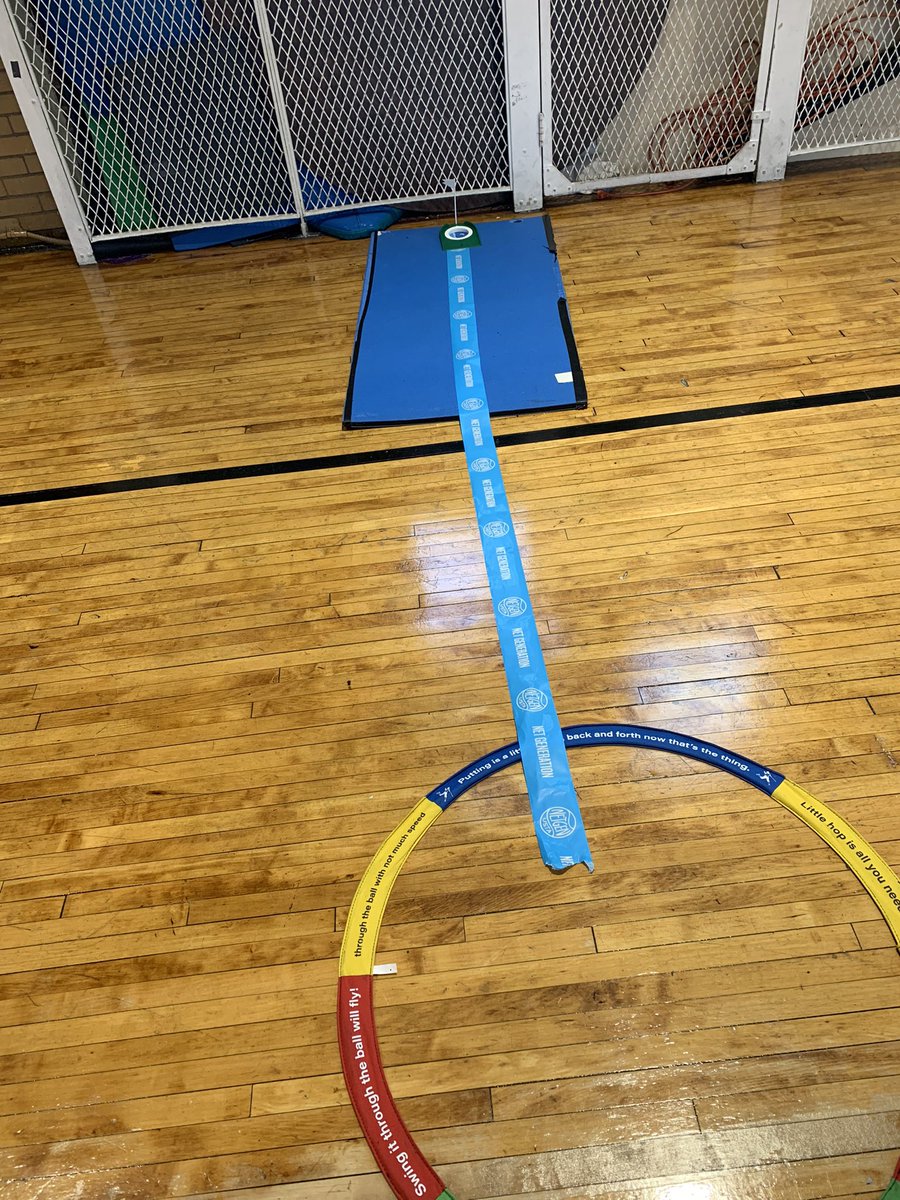 Eileenstrong925's tweet image. I love the #NetGen equipment that the @USTAEastern @usta provides, especially the roll of plastic you can use to make a net.

It’s also great to use for a directional aid to help students focus on consistency and practicing the cues of whatever skill they’re learning #PhysEd