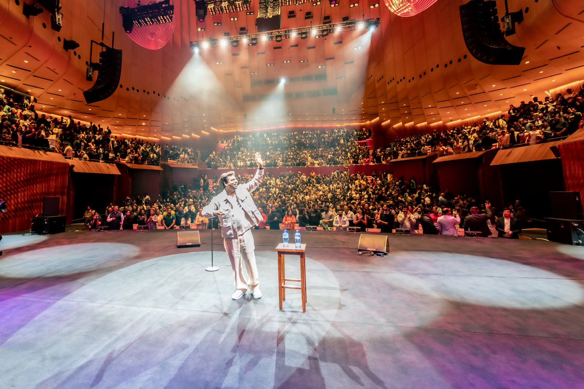 Ground Control tweet media