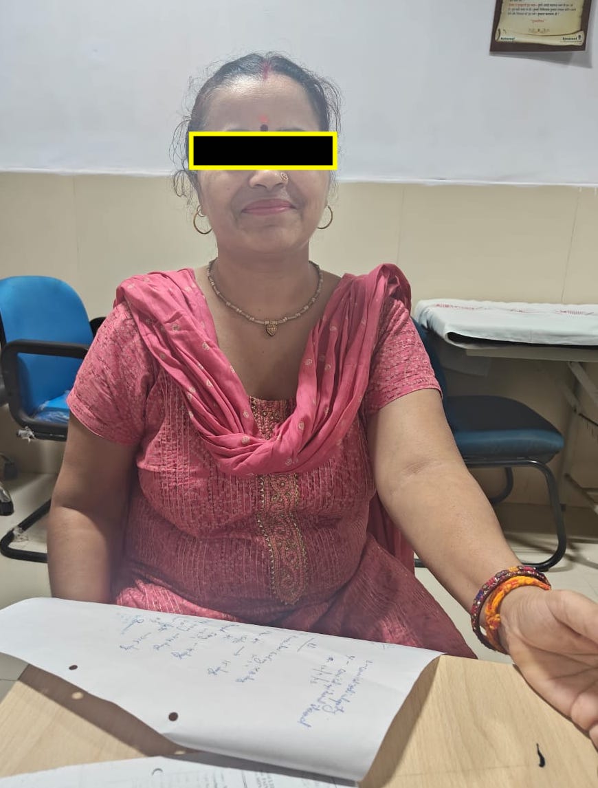 We posted her for an intervention and post intervention she turned up today (the picture says it all)!😊 <a href="/Ryan_S_DSouzaMD/">Ryan D'Souza, MD</a> <a href="/doctdeer/">Tim Deer</a> <a href="/KalagaraHari/">🩺 Hari (హరి 🇮🇳) Kalagara</a> @KalavaMd <a href="/pritanand/">Dr Prit Anand Singh</a> <a href="/DrPhilipPeng/">Philip Peng （彭文新)</a> <a href="/NarouzeMD/">Samer Narouze,MD,PhD,MMM</a> <a href="/Ropivacaine/">Dr. Vishal Uppal MBBS, FRCA 🇨🇦🇮🇳🏴󠁧󠁢󠁳󠁣󠁴󠁿</a> <a href="/anesthesiadocmd/">Melody Anderson, MD</a> <a href="/EMARIANOMD/">Ed Mariano, MD, MAS, FASA, FASRA</a> <a href="/tsmurali/">Murali Thondebhavi</a>