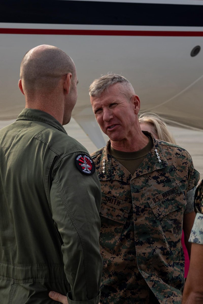 usmc_commandant's tweet image. Ruiz held a townhall meeting at the USO where they had the opportunity to interact with Marines and Sailors from across the installation, and received a tour of ARFF and the MCAS Iwakuni flight line.