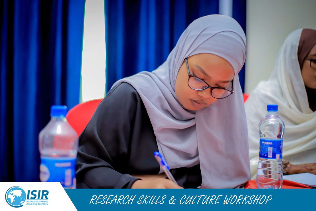 ISIR_INSTITUTE's tweet photo. ISIR’s training aims to empower aspiring researchers to excel in their professions by equipping them with tools that improve their skills.

#ISIRTrainingSeries
#SecondCohort
 #Research https://t.co/qmo30tGqaW