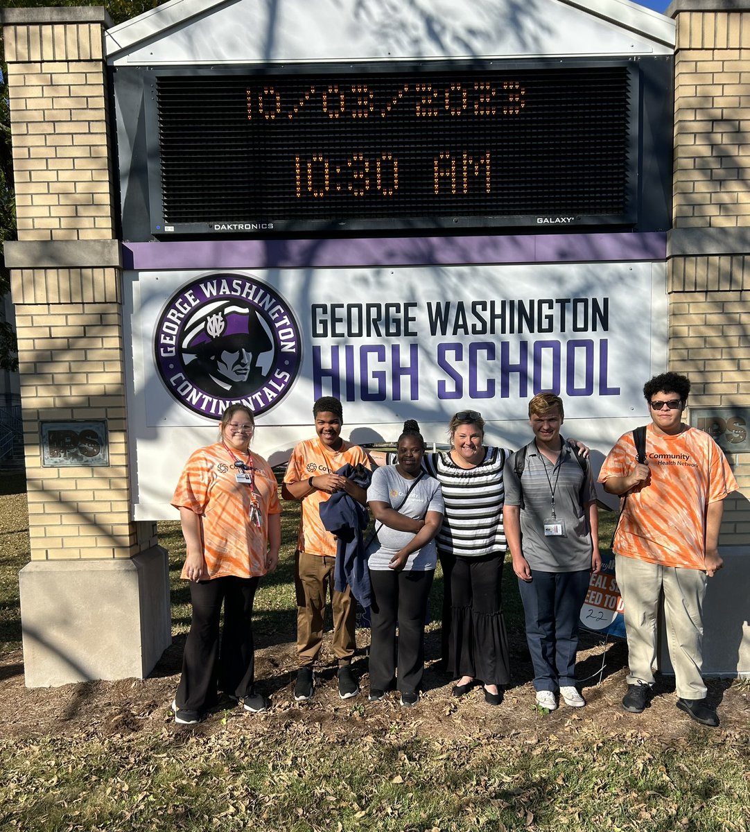 lpr63001's tweet image. Grateful to our Project SEARCH interns for their leadership and willingness to teach our future graduates about this amazing program.  @AleesiaLJohnson @LelaSimmons19 #WatchUsWork #AllmeansALL