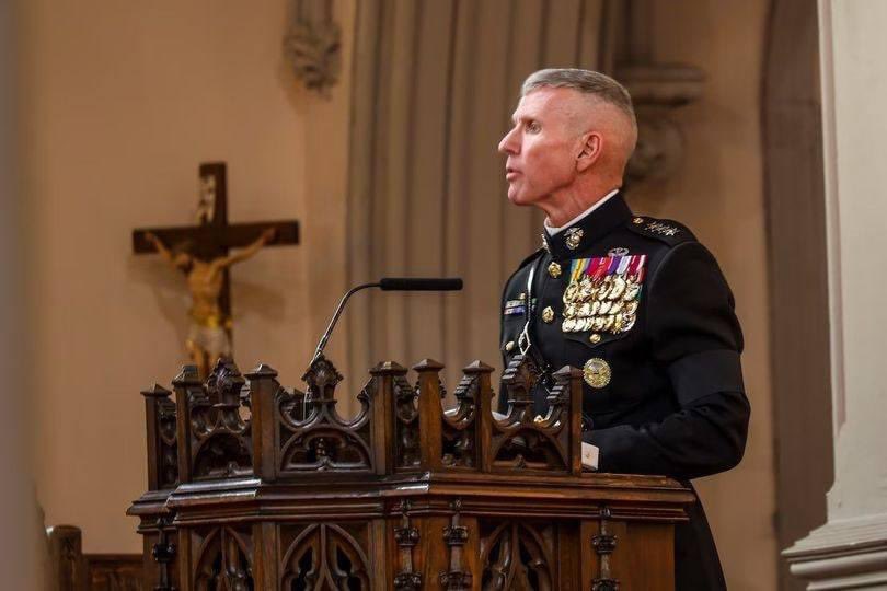 usmc_commandant's tweet image. General Eric M. Smith, the Assistant Commandant of the Marine Corps, delivers a message to the force on the occasion of General David H. Berger&apos;s retirement and relinquishment of command.