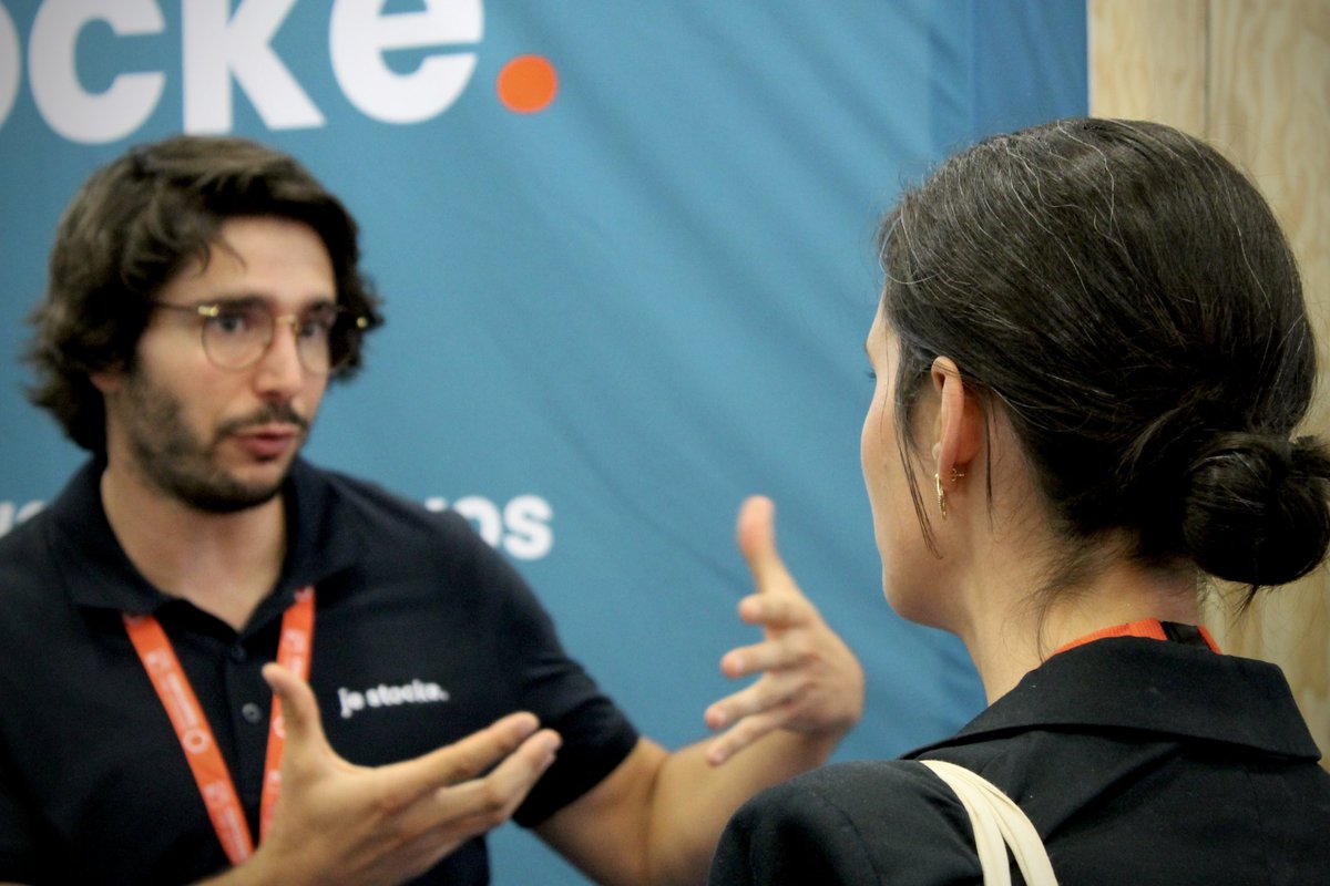 🔚 Fin de la première journée de ce #CongresHLM avec la visite de notre fidèle partenaire #Logiouest @polylogis.
🔥 L’occasion d’évoquer notre partenariat, les résultats et les perspectives de développement.
🔜 A demain pour de nouvelles aventures !