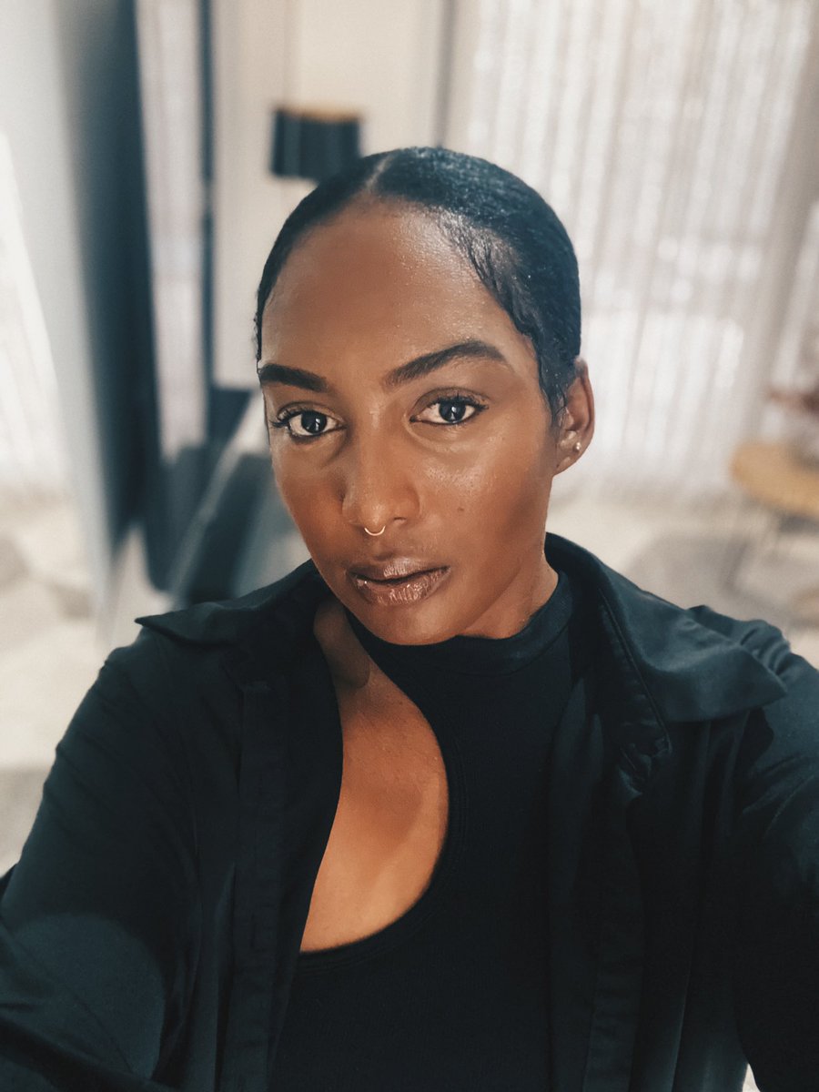 _MikaelaFay's tweet photo. Always soft glam. https://t.co/gisqCQxZW7