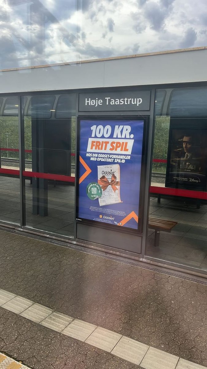 Danske Spil har netop indført deres nye og nu lovpligtige spilkort i weekenden. Det skal da fejres med 100 kroners frit spil 🫠🤦🏻‍♂️